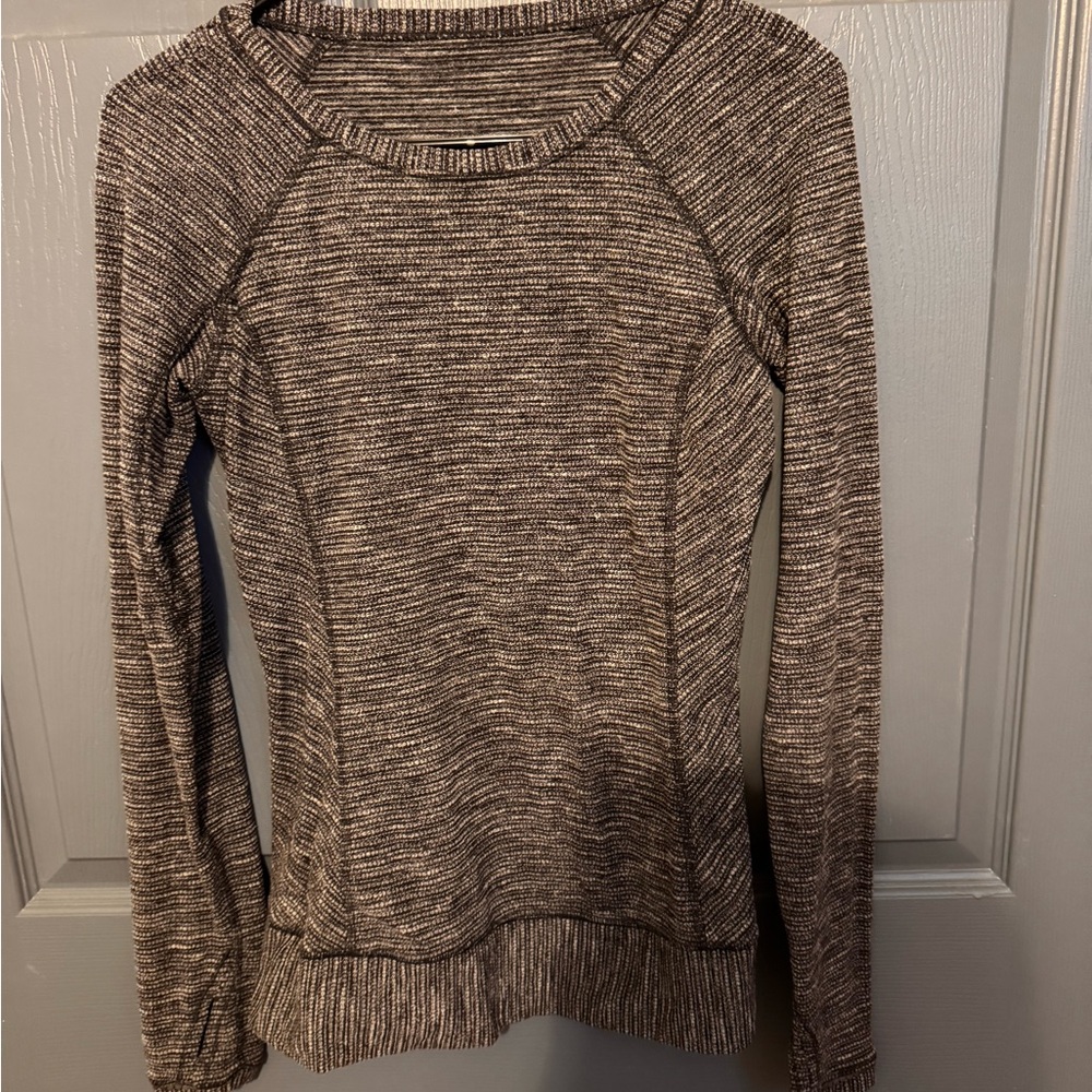 Lululemon black and gray Long Sleeve Knit Top